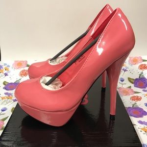 Beautiful Coral High Heels 👠